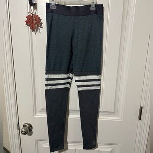 Bombshell Sportswear Ankle Sock Leggings size s